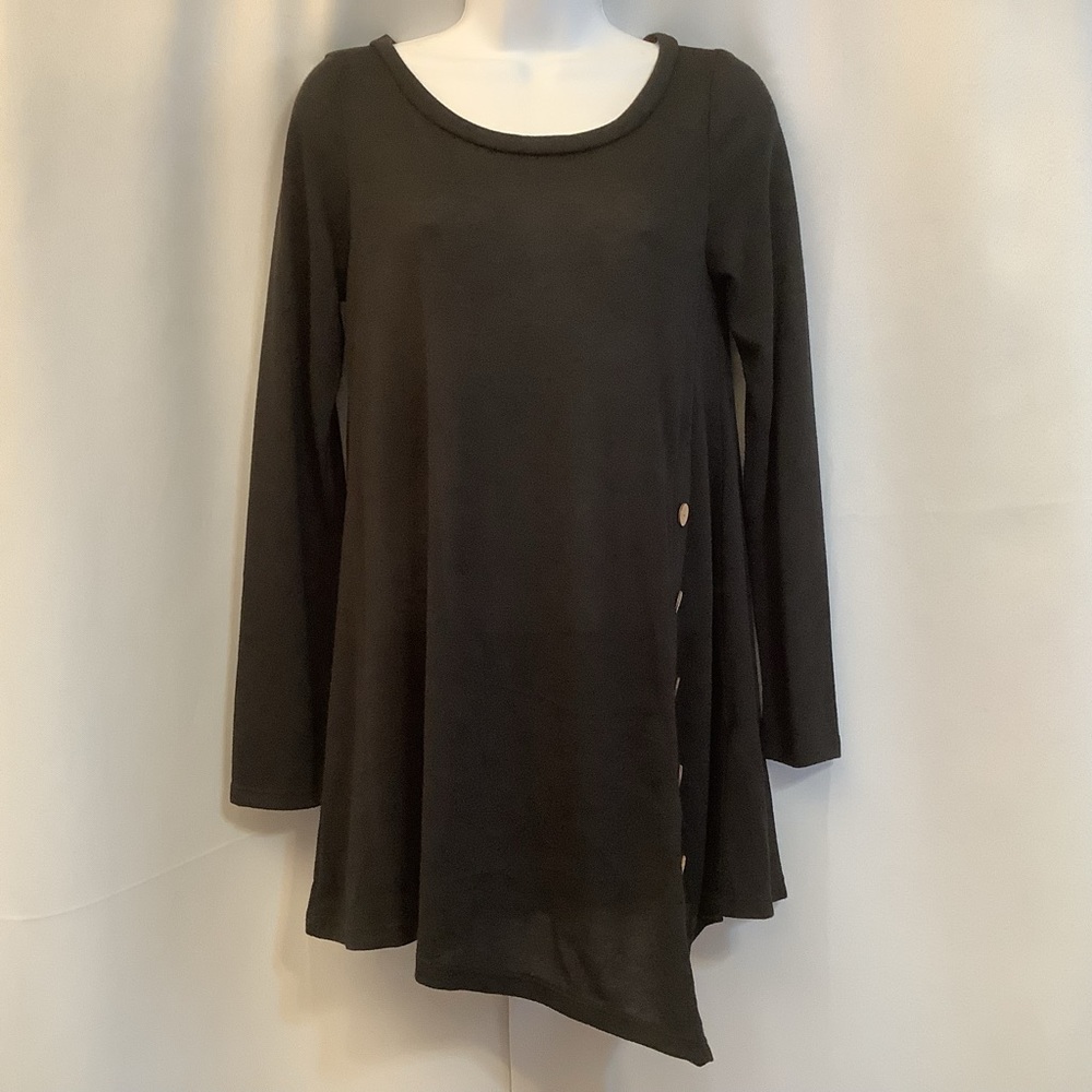 Emerald Tunic Women’s Small Scoop Neck Asymmetrical Long Sleeve Black